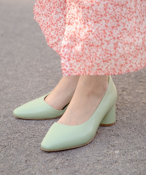 Piu Comoda サイドオープンパンプス