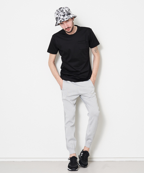 5351 POUR LES HOMMES（ゴーサンゴーイチプールオム）の