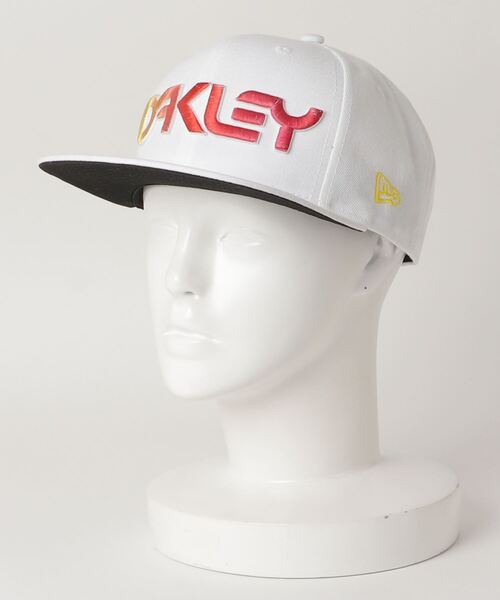 OAKLEY(オークリー)の「オークリー FLTV 6PANEL GRADIENT HAT FOS900145 キャップ(キャップ・メンズ・ホワイト/ブラック/ブラック×グリーン・FREE)」の2枚目の写真