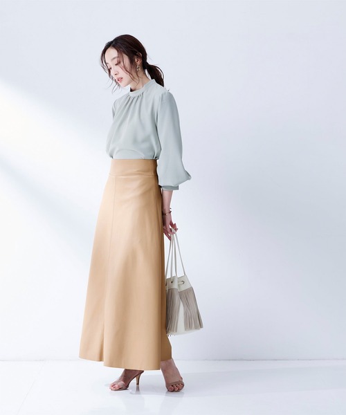 UR'S(ユアーズ)の「フェイクレザーフレアスカート(スカート・レディース・ベージュ/カーキ/キャメル/ブラウン/ライトベージュ/ブラック・L/M/PS(XS-S))」の21枚目の写真