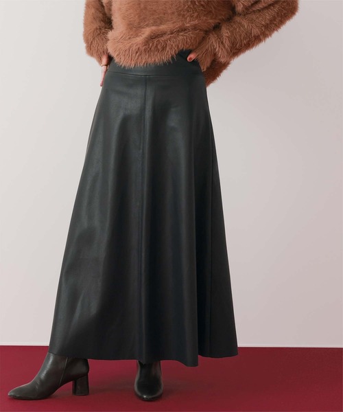 UR'S(ユアーズ)の「フェイクレザーフレアスカート(スカート・レディース・ベージュ/カーキ/キャメル/ブラウン/ライトベージュ/ブラック・L/M/PS(XS-S))」の9枚目の写真