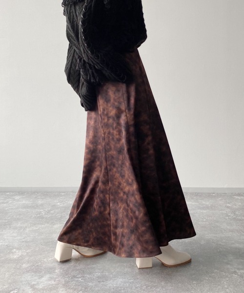 PAGEBOY（ページボーイ）の「ハンマーサテンベッコウスカート（スカート・レディース・ブラック/ブラウン・FREE）」の9枚目の写真