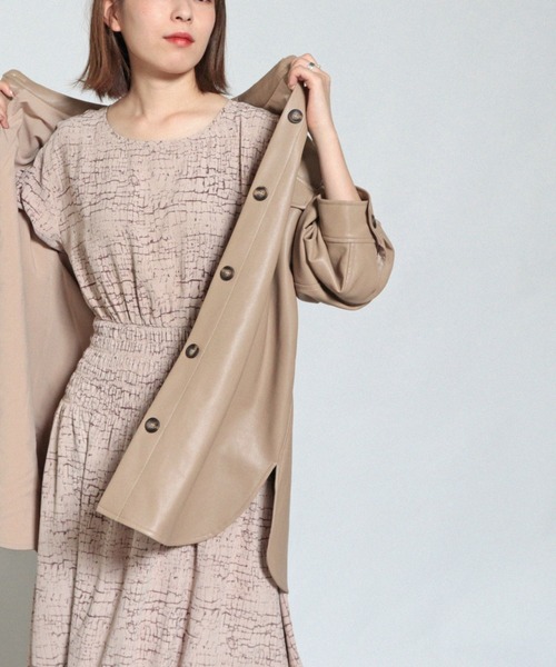 Cheek（チーク）の「フェイクレザーCPOジャケット（その他アウター・レディース・アイボリー/ベージュ/ミント・MEDIUM）」の3枚目の写真