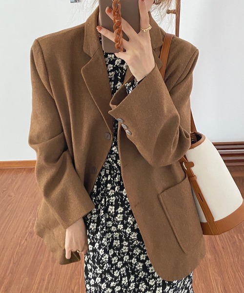Jewelobe(ジュエローブ)の「ハイネックフラワーワンピース(ワンピース・レディース・ブラック/ブルー・FREE)」の7枚目の写真
