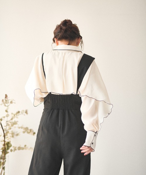 natural couture(ナチュラルクチュール)の「【大人ナチュ】サテンパイピングブラウス(シャツ/ブラウス・レディース・ブラック/ベージュ・FREE)」の7枚目の写真