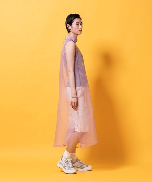 lautreamont BLEUBLANC(ロートレアモンブルーブラン)の「シアーオーガンジーワンピース(ワンピース・レディース・ベージュ/パープル/ネイビー・9号)」の4枚目の写真