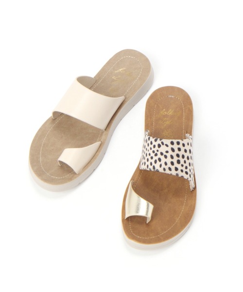 studio CLIP（スタディオクリップ）の「サムリング楽トングサンダル（サンダル・レディース・ブラック/ベージュ/オフホワイト・LARGE/X-LARGE/MEDIUM/SMALL）」の16枚目の写真