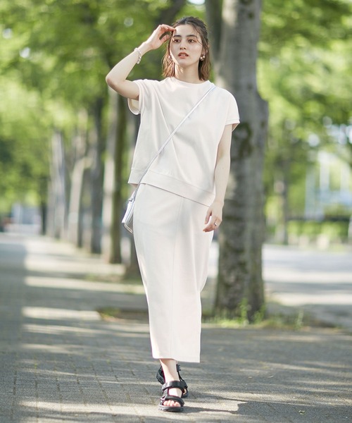 NANO universe（ナノユニバース）の「ポンチスカート