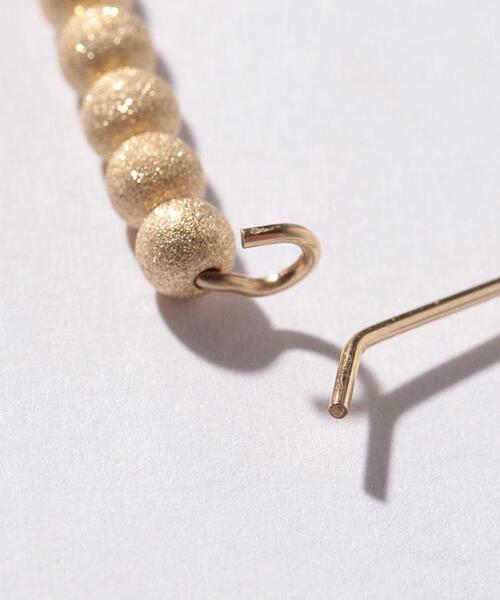 en recre（アンレクレ）の「ワイヤーピアス【Hooks & Luxe】（ピアス（両耳用）・レディース・グリーン/オフホワイト・FREE）」の3枚目の写真