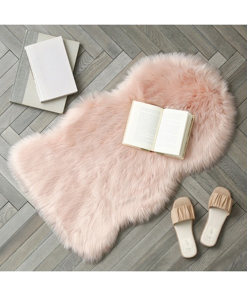 Francfranc（フランフラン）の「ファーモラグ ピンク 900×500（ラグ