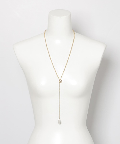 URBAN RESEARCH（アーバンリサーチ）の「バロックパールYネックレス（ネックレス・レディース・ゴールド・-）」の4枚目の写真