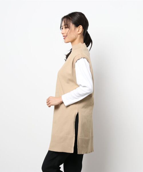 Lugnoncure（ルノンキュール）の「スリット入りロングベスト（ベスト・レディース・ブラック/ベージュ/ブラウン・ﾌﾘ-）」の4枚目の写真