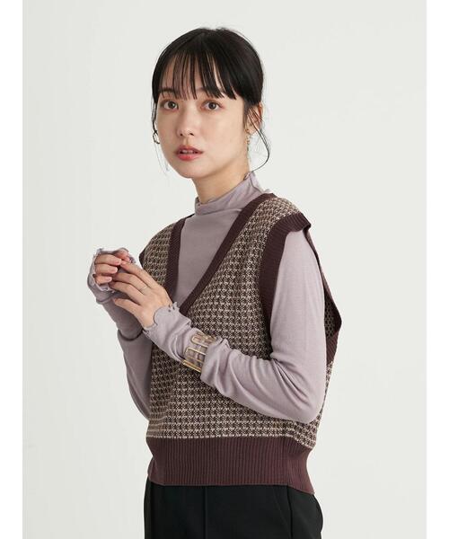earth music&ecology（アースミュージックアンドエコロジー）の「ショートジャガードニットベスト ＊（ベスト・レディース・ブラウン/カーキ・FREE）」の3枚目の写真