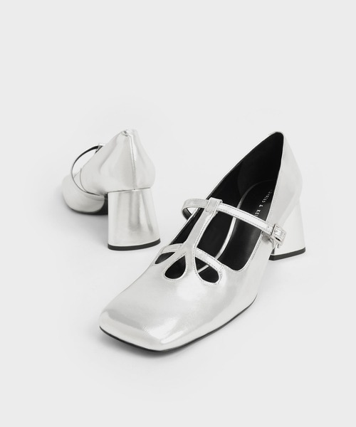 CHARLES & KEITH(チャールズ & キース)の「パテントダブルストラップ メリージェーンパンプス / Patent Double Strap Mary Jane Pumps(パンプス・レディース・ブラック/オフホワイト/シルバー・22.5cm/23cm/23.5cm/24.5cm/25cm/25.5cm)」の21枚目の写真