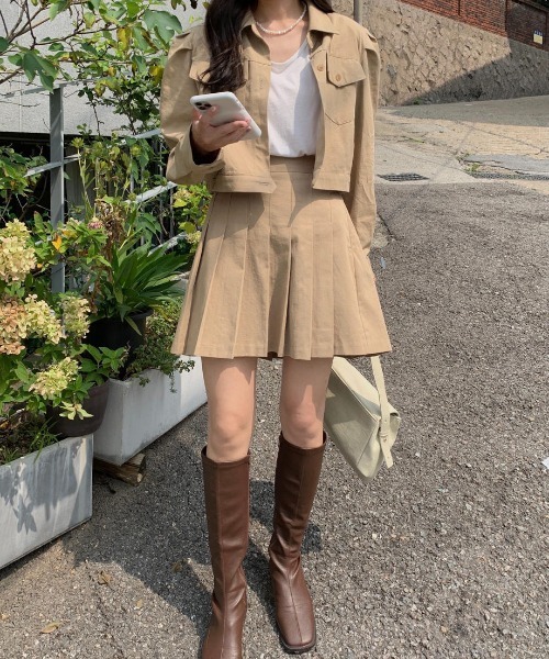 mood for a day(ムードフォーアデイ)の「precious jacket / クロップドパフジャケット(セットアップ・レディース・ベージュ・FREE)」の17枚目の写真