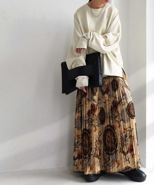 antiqua(アンティカ)の「アンティーク柄プリーツスカート(スカート・レディース・マルチ・FREE)」の6枚目の写真