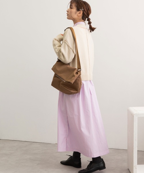 POU DOU DOU(プードゥドゥ)の「カラーショートニットカーディガン(カーディガン/ボレロ・レディース・ネイビー/ピンク/キナリ/オレンジ/ブルー・3)」の18枚目の写真