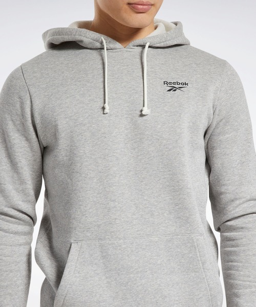 Reebok（リーボック）の「トレーニング エッセンシャルズ フリース フーディー / Training Essentials Fleece Hoodie（パーカー・メンズ・ヘザーグレー/ブラック/ネイビー/レッド・MEDIUM/X-SMALL/SMALL/XXX-LARGE/XX-LARGE/LARGE/X-LARGE）」の6枚目の写真