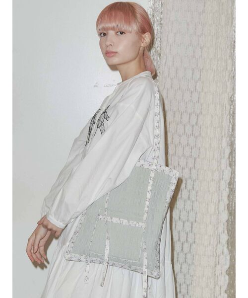 merry jenny（メリージェニー）の「check encircle flower tote（トートバッグ・レディース・アイボリー/ブラック/グリーン・FREE）」の3枚目の写真