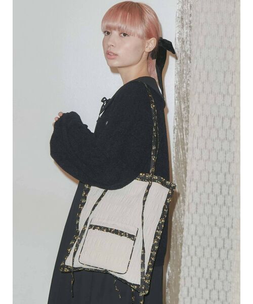 merry jenny（メリージェニー）の「check encircle flower tote（トートバッグ・レディース・アイボリー/ブラック/グリーン・FREE）」の11枚目の写真