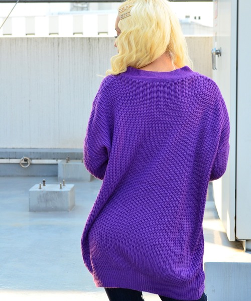 babyShoop(ベイビーシュープ)の「VネックデザインニットTOPS(ニット/セーター・レディース・ブラック/パープル/ピンク/オレンジ・FREE)」の11枚目の写真
