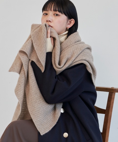 Aunt Marie's(アントマリーズ)の「カシミヤ100%ストール(日本製)(ストール/ショール・レディース・チャコールグレー/ベージュ/アイボリー・FREE)」の9枚目の写真