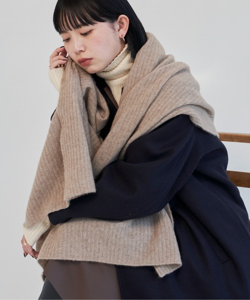 Aunt Marie's(アントマリーズ)の「カシミヤ100%ストール(日本製)(ストール/ショール・レディース・チャコールグレー/ベージュ/アイボリー・FREE)」の10枚目の写真