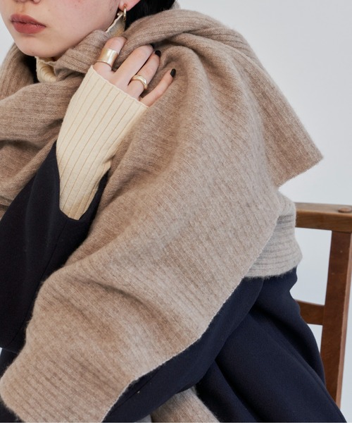 Aunt Marie's(アントマリーズ)の「カシミヤ100%ストール(日本製)(ストール/ショール・レディース・チャコールグレー/ベージュ/アイボリー・FREE)」の12枚目の写真