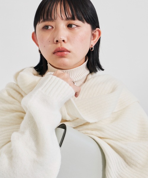 Aunt Marie's(アントマリーズ)の「カシミヤ100%ストール(日本製)(ストール/ショール・レディース・チャコールグレー/ベージュ/アイボリー・FREE)」の16枚目の写真