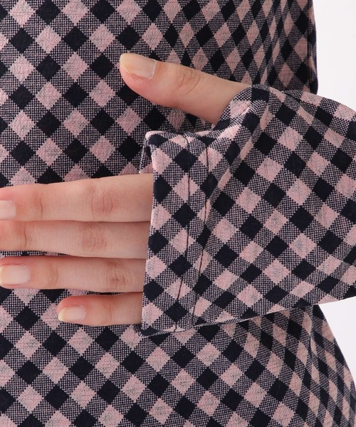 ROCKET x LUNCH（ロケットアンドランチ）の「ROCKET×LUNCH／R BIAS CHECK タートルネック  2237853（Tシャツ/カットソー・レディース・サーモンピンク/ブラック・SMALL）」の6枚目の写真