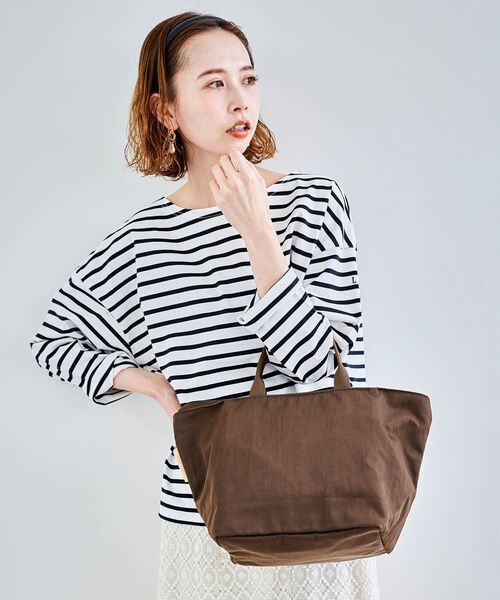 le.coeur blanc（ルクールブラン）の「ナイロンユーティリティトート（トートバッグ・レディース・ベージュ/ブラウン/ブラック・FREE）」の7枚目の写真