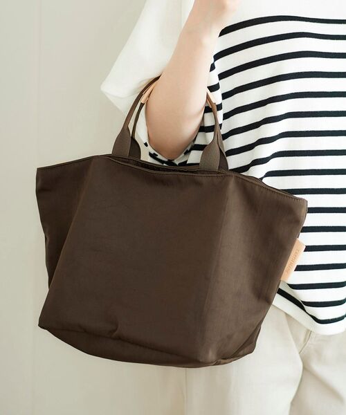 le.coeur blanc（ルクールブラン）の「ナイロンユーティリティトート（トートバッグ・レディース・ベージュ/ブラウン/ブラック・FREE）」の10枚目の写真