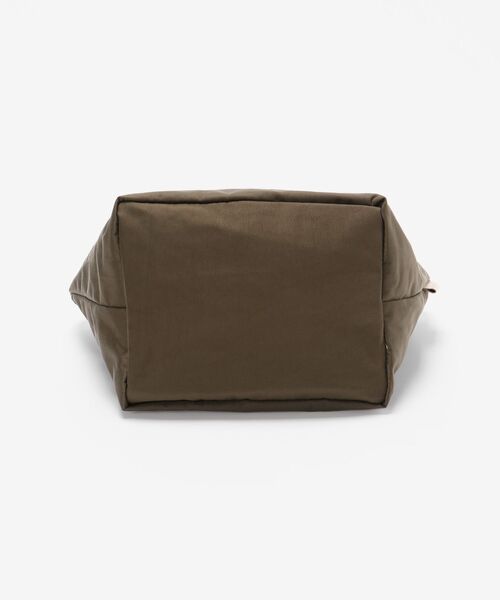 le.coeur blanc（ルクールブラン）の「ナイロンユーティリティトート（トートバッグ・レディース・ベージュ/ブラウン/ブラック・FREE）」の18枚目の写真