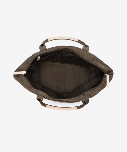 le.coeur blanc（ルクールブラン）の「ナイロンユーティリティトート（トートバッグ・レディース・ベージュ/ブラウン/ブラック・FREE）」の19枚目の写真