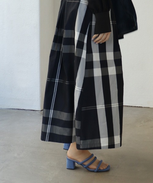 Shelly island（シェリーアイランド）の「大柄チェックロングスカート（スカート・レディース・ホワイト/ブラック・FREE）」の19枚目の写真