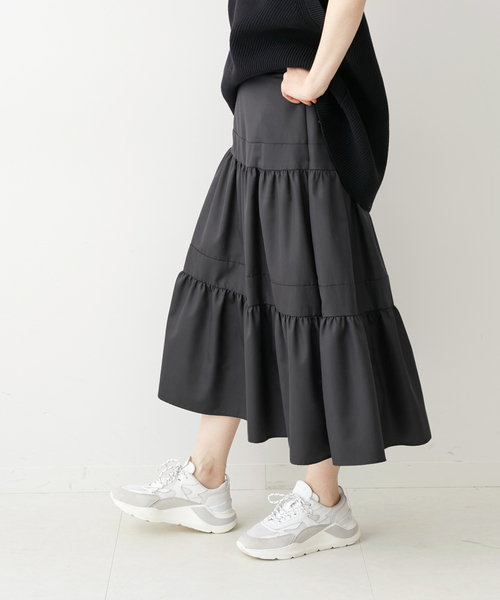 IENA(イエナ)の「&NAVY デザインティアードスカート◆(スカート・レディース・ネイビー/ブルー系その他・40/38/36/34)」の2枚目の写真