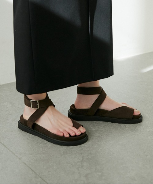 最新最全の CAMINANDO（カミナンド）の「【CAMINANDO】サムループサンダル 靴