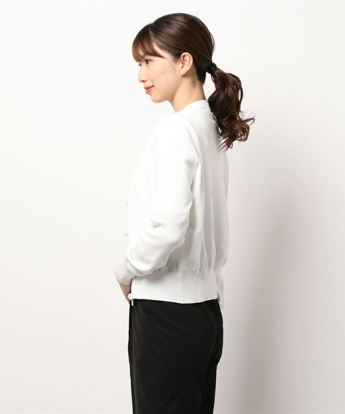 PICCIN（ピッチン）の「クロップドパール釦カーディガン（カーディガン/ボレロ・レディース・ブラック/オフホワイト/ブルー・M）」の15枚目の写真