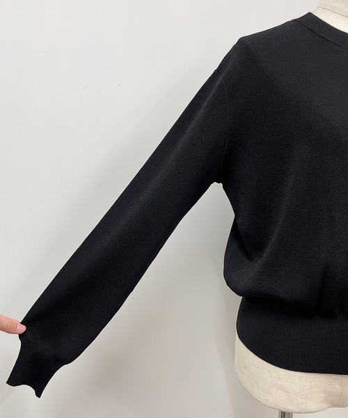 PICCIN（ピッチン）の「クロップドパール釦カーディガン（カーディガン/ボレロ・レディース・ブラック/オフホワイト/ブルー・M）」の12枚目の写真