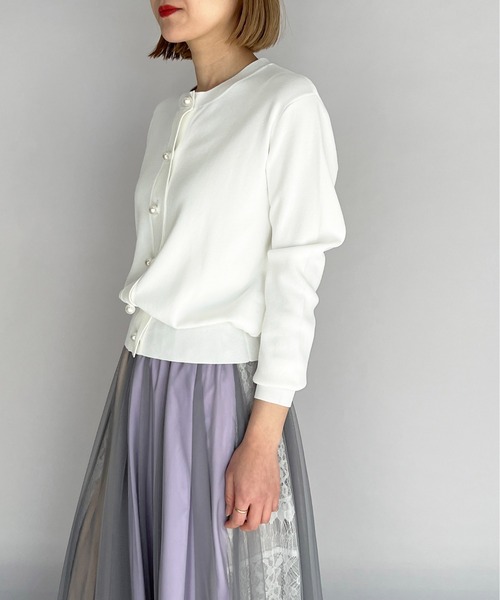 PICCIN（ピッチン）の「クロップドパール釦カーディガン（カーディガン/ボレロ・レディース・ブラック/オフホワイト/ブルー・M）」の18枚目の写真