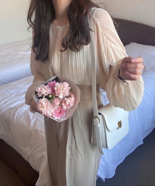 LAUIR（ラウアー）の「リンクルブラウス（シャツ/ブラウス・レディース・ホワイト/ブラック/ベージュ/ブラウン/イエロー/アイボリー・FREE）」の8枚目の写真