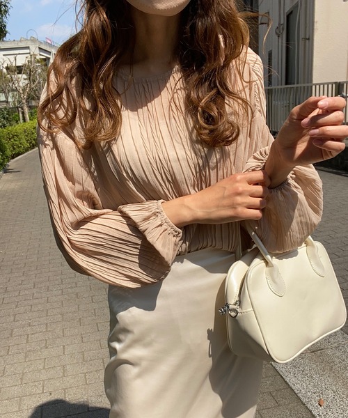 LAUIR（ラウアー）の「リンクルブラウス（シャツ/ブラウス・レディース・ホワイト/ブラック/ベージュ/ブラウン/イエロー/アイボリー・FREE）」の15枚目の写真