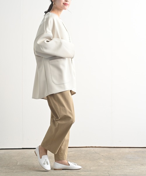 rps（アールピーエス）の「カットポンチミドルジャケット（ノーカラージャケット・レディース・ブラック/アイボリー/グレイッシュベージュ・M）」の4枚目の写真