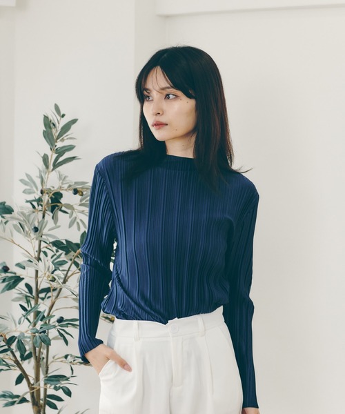 Lamoa(ラモア)の「Lamoa/プリーツ デザイン クラシカル トップス(Tシャツ/カットソー・レディース・ホワイト/ネイビー/ブラウン・FREE)」の11枚目の写真