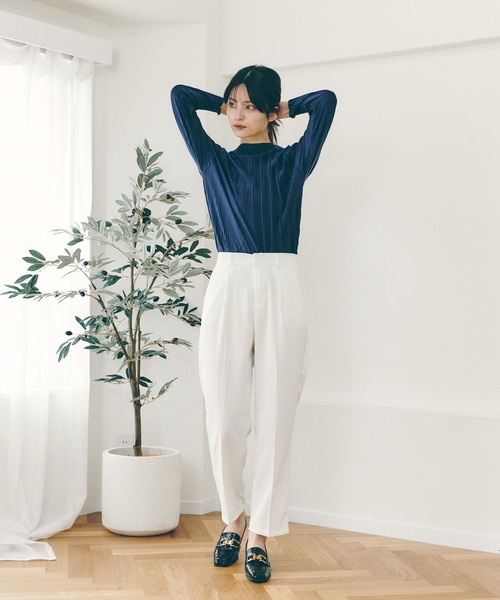 Lamoa(ラモア)の「Lamoa/プリーツ デザイン クラシカル トップス(Tシャツ/カットソー・レディース・ホワイト/ネイビー/ブラウン・FREE)」の12枚目の写真