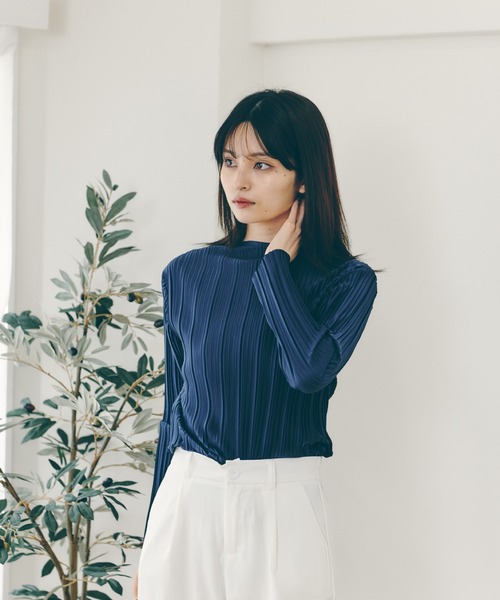 Lamoa(ラモア)の「Lamoa/プリーツ デザイン クラシカル トップス(Tシャツ/カットソー・レディース・ホワイト/ネイビー/ブラウン・FREE)」の14枚目の写真