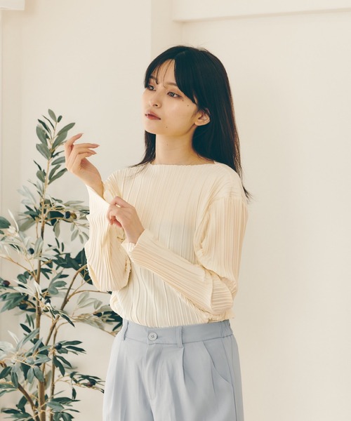 Lamoa(ラモア)の「Lamoa/プリーツ デザイン クラシカル トップス(Tシャツ/カットソー・レディース・ホワイト/ネイビー/ブラウン・FREE)」の15枚目の写真