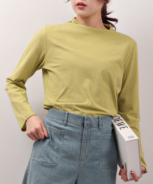 BRODIAEA（ブローディア）の「BRODIAEA UVカット/コスメプラス ボトルネック（Tシャツ/カットソー・レディース・ブラック/ベージュ/ネイビー/オフホワイト/ターコイズブルー/ライム/シルバーグレー・M/L）」の5枚目の写真