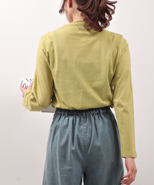 BRODIAEA（ブローディア）の「BRODIAEA UVカット/コスメプラス ボトルネック（Tシャツ/カットソー・レディース・ブラック/ベージュ/ネイビー/オフホワイト/ターコイズブルー/ライム/シルバーグレー・M/L）」の22枚目の写真