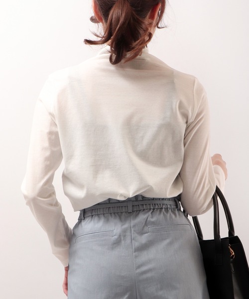 BRODIAEA（ブローディア）の「BRODIAEA UVカット/コスメプラス ボトルネック（Tシャツ/カットソー・レディース・ブラック/ベージュ/ネイビー/オフホワイト/ターコイズブルー/ライム/シルバーグレー・M/L）」の12枚目の写真